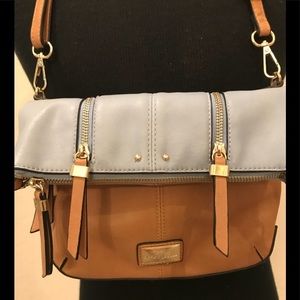 Simply Noelle Vegan Crossbody bag EUC